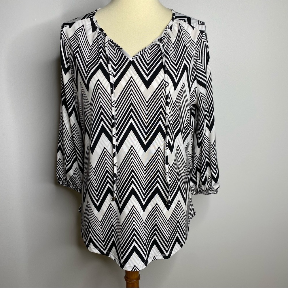 Chico’s Easywear zig zag boho peasant top size 1